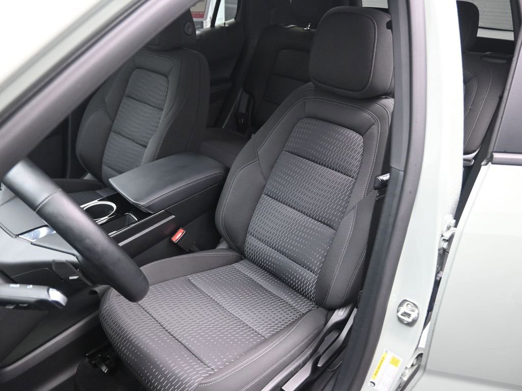 Used 2026 Chevrolet Equinox LT w/ Safety and Technology Package image 10