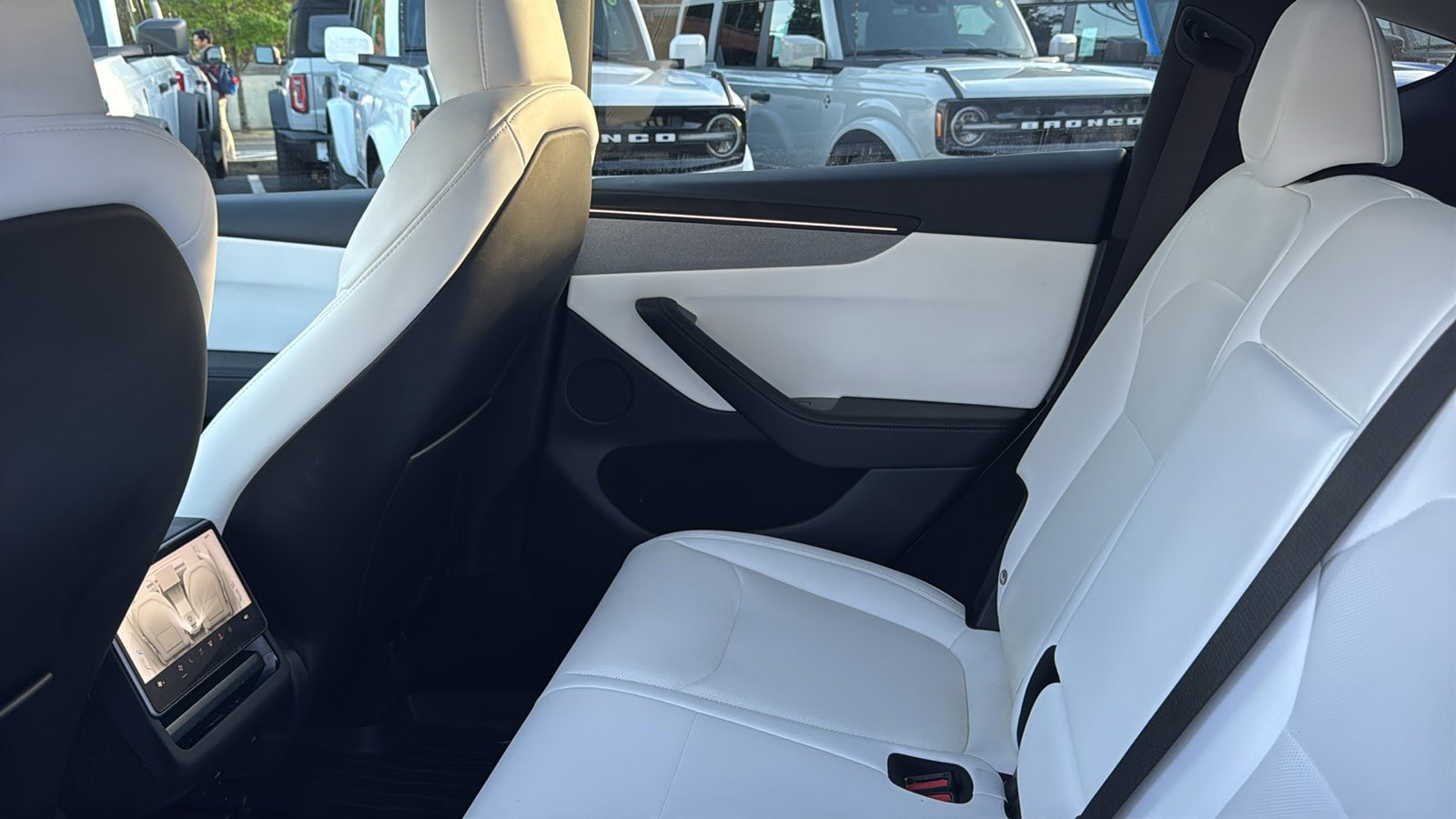 Used 2026 Tesla Model Y 2WD image 30