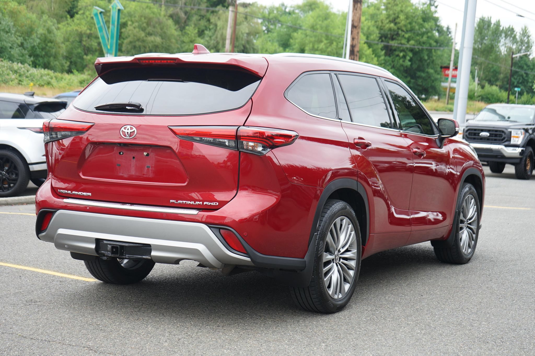Used 2022 Toyota Highlander Platinum AWD/4WD image 5
