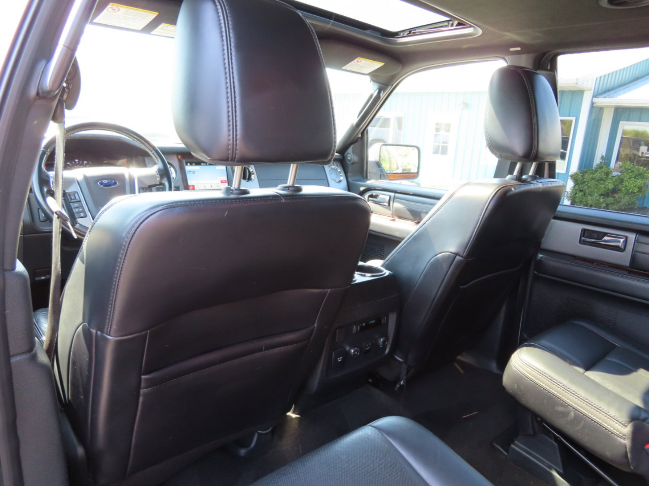 Used 2016 Ford Expedition Platinum image 44