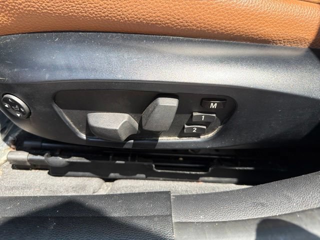 Used 2011 BMW 335i xDrive Sedan AWD/4WD image 26
