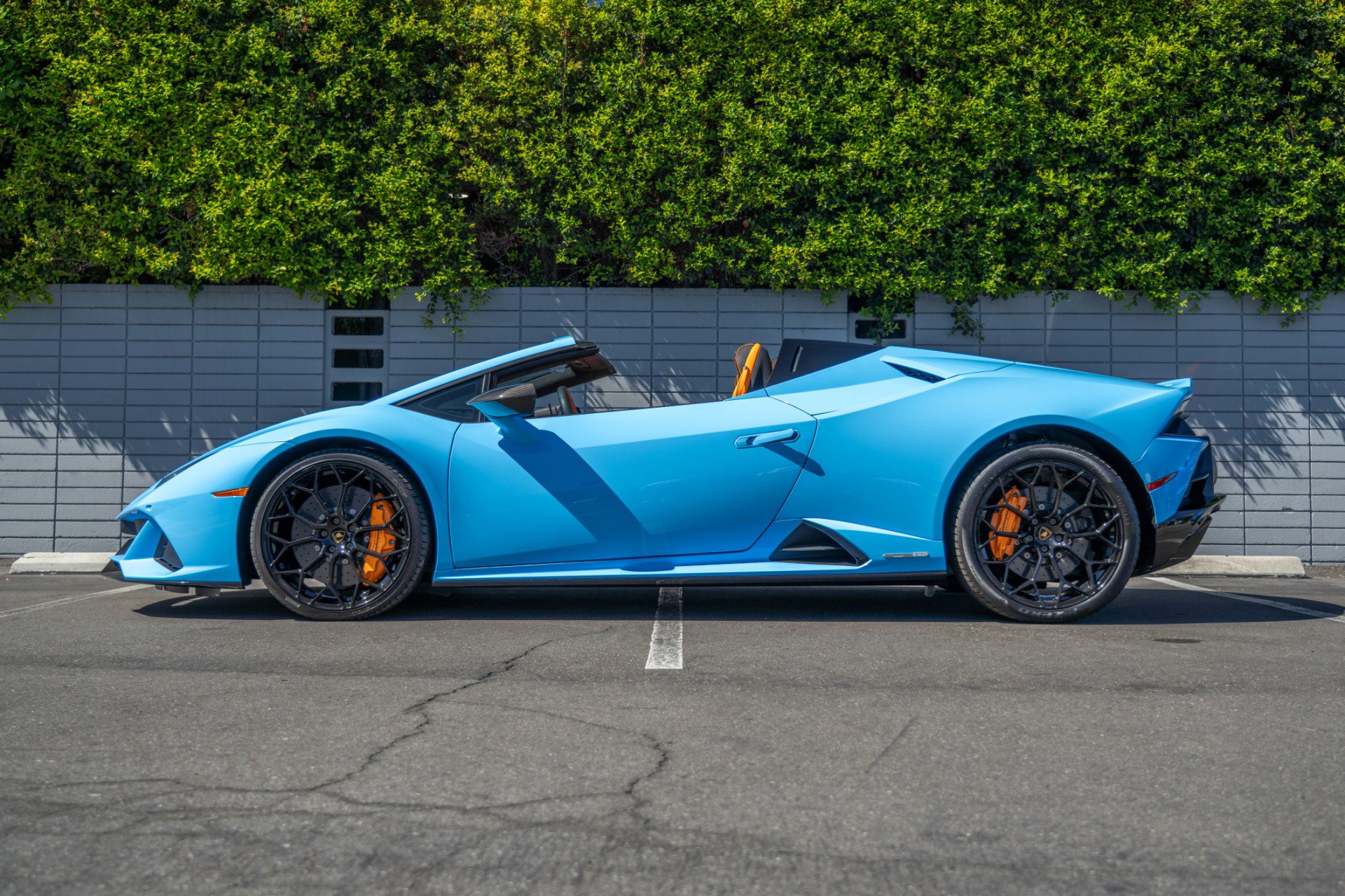 Used 2024 Lamborghini Huracan EVO image 21