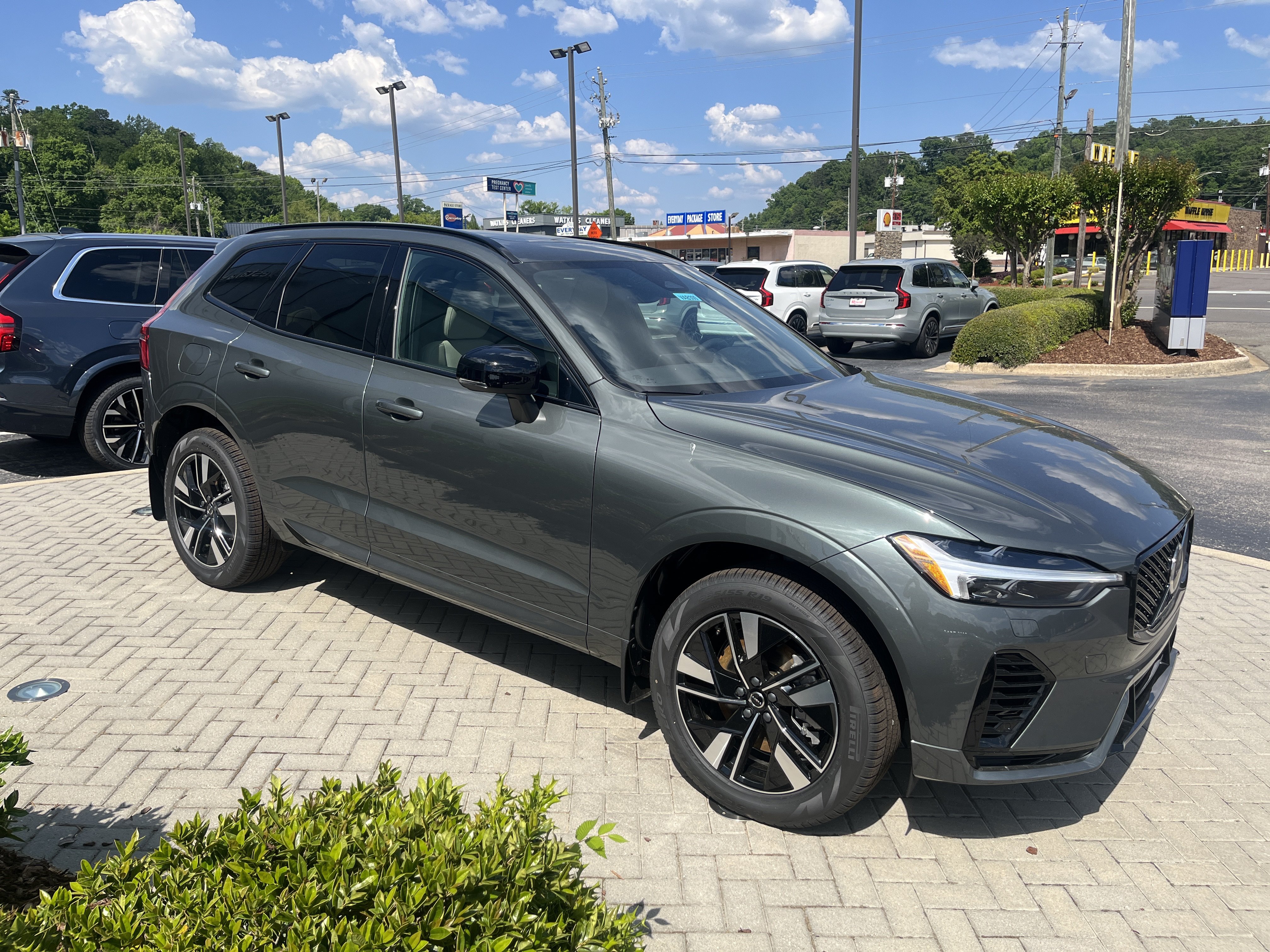 New 2026 Volvo XC60 T8 Core w/ Protection Package Premier AWD/4WD image 6