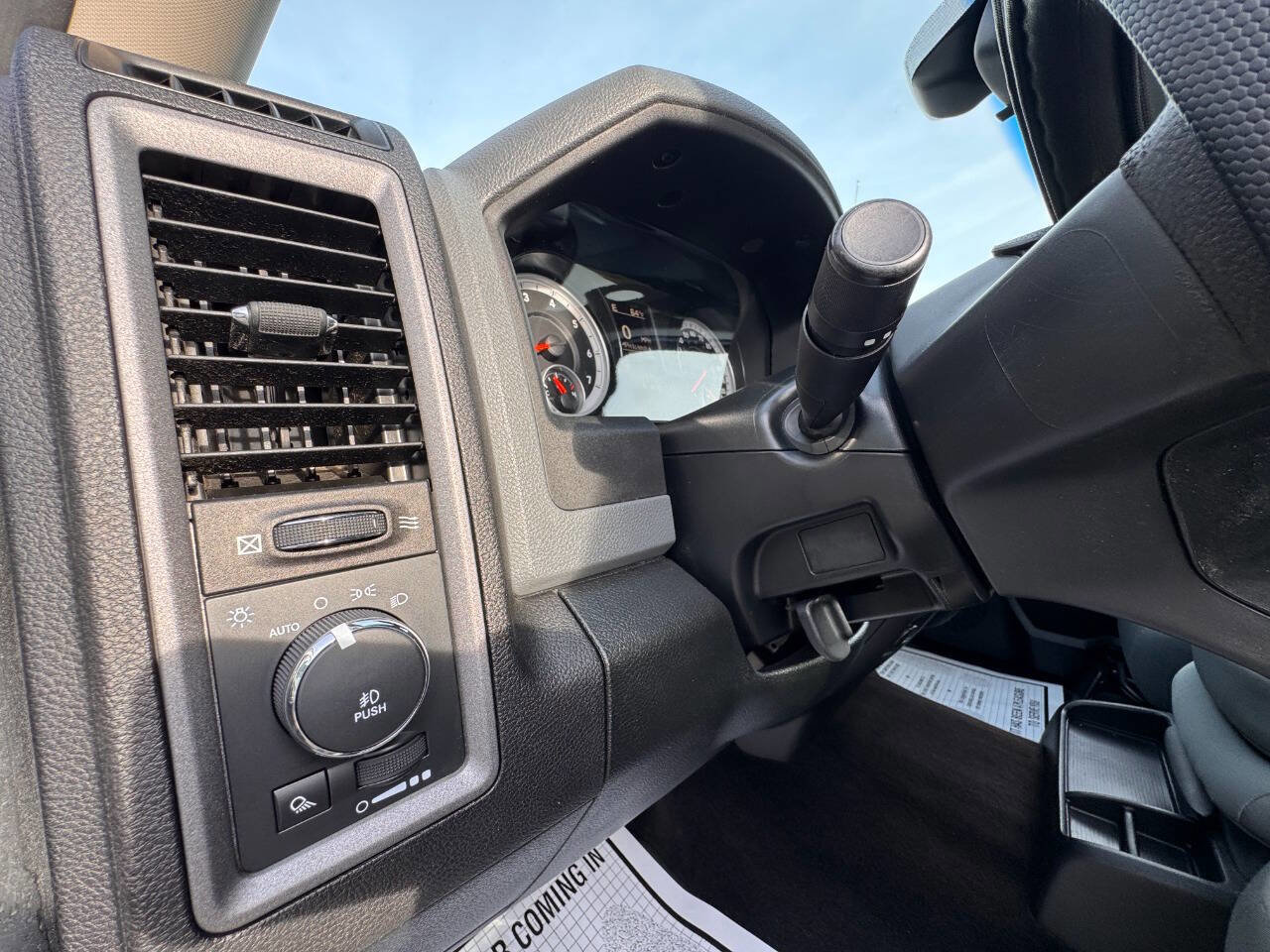 Used 2014 RAM 1500 Express image 20