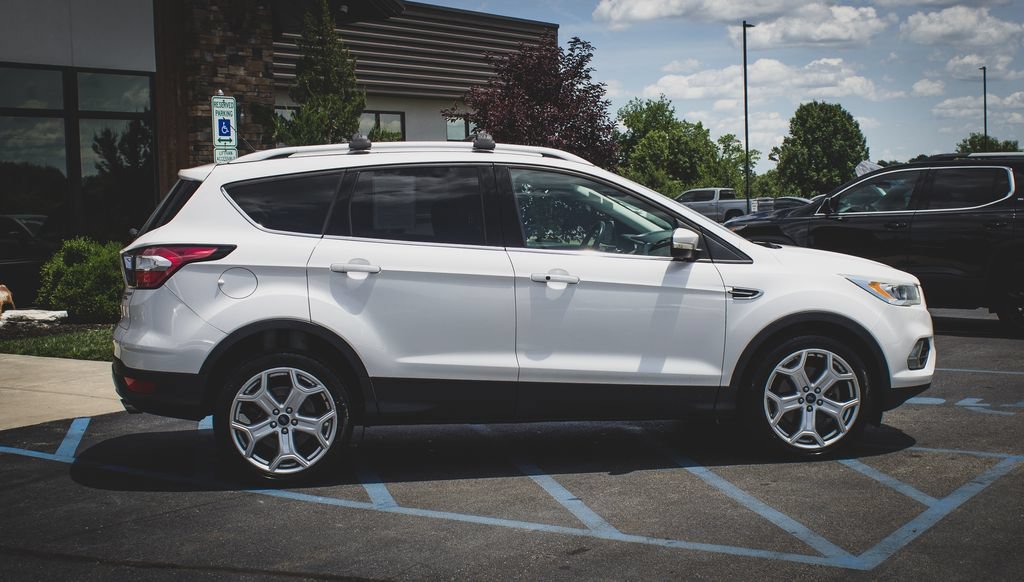 Used 2017 Ford Escape Titanium AWD/4WD image 11