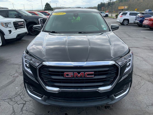 Certified 2023 GMC Terrain SLE AWD/4WD image 9