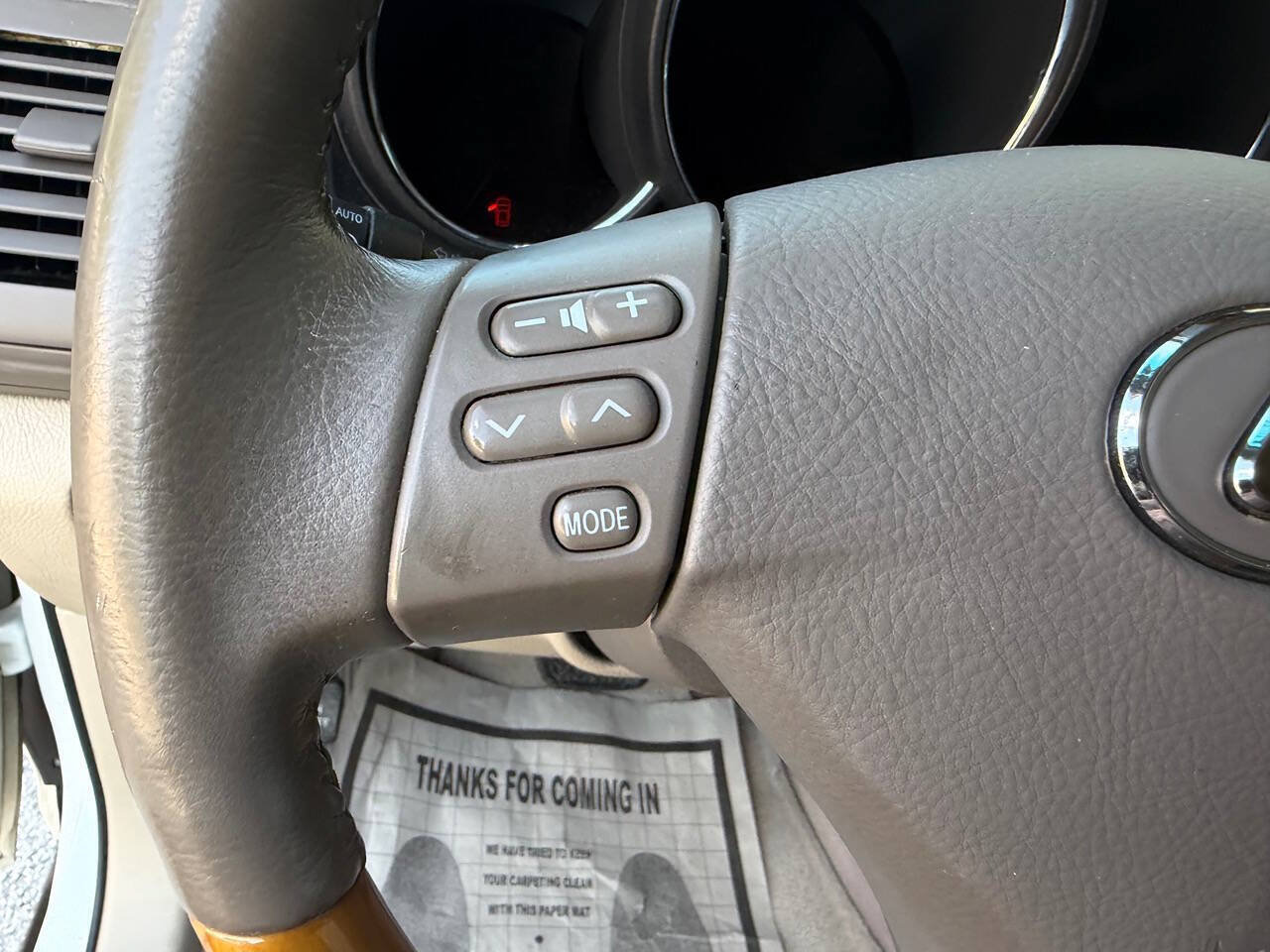 Used 2006 Lexus RX 330 FWD image 25