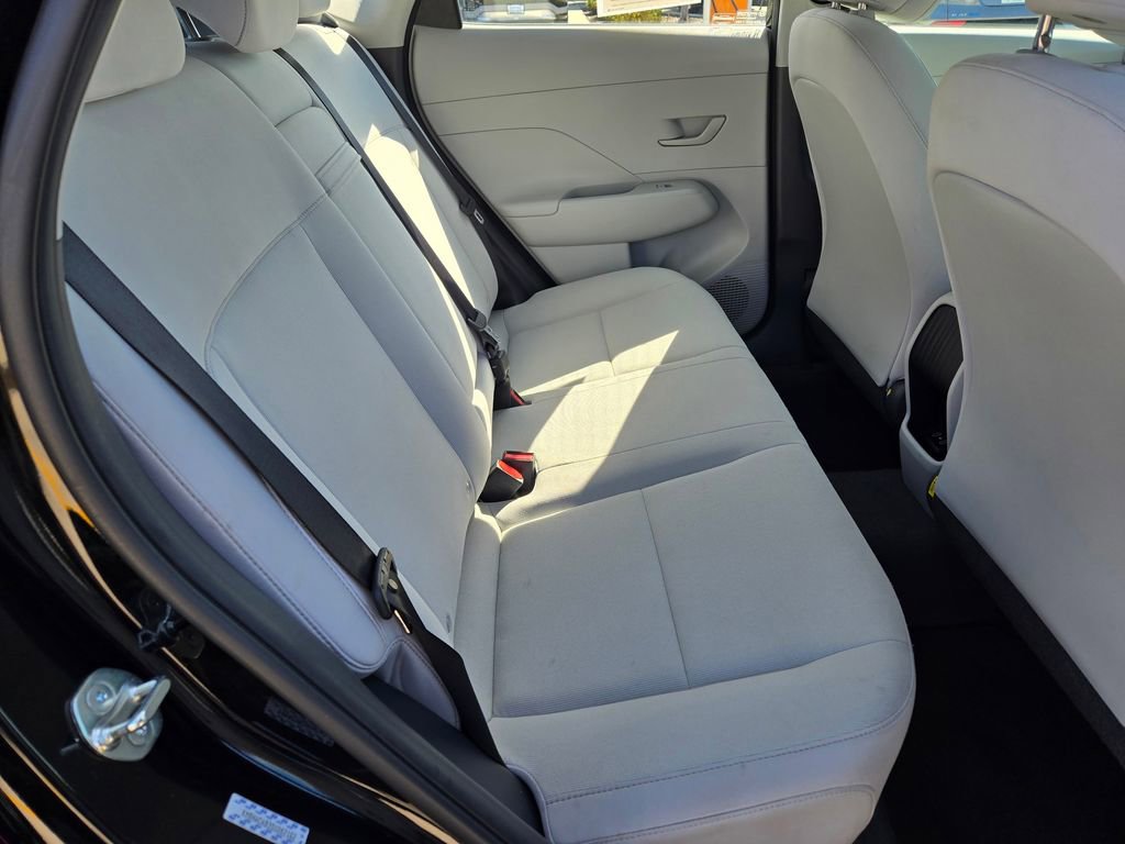 Certified 2025 Hyundai Kona SE AWD/4WD image 14