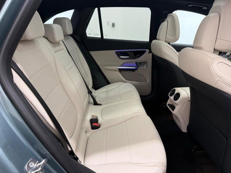 New 2026 Mercedes-Benz GLC 300 4MATIC image 5