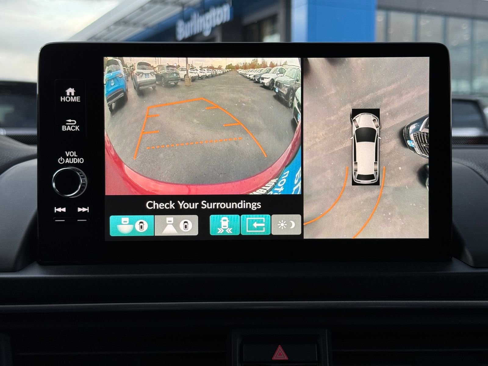 Certified 2025 Honda Pilot Black Edition image 23