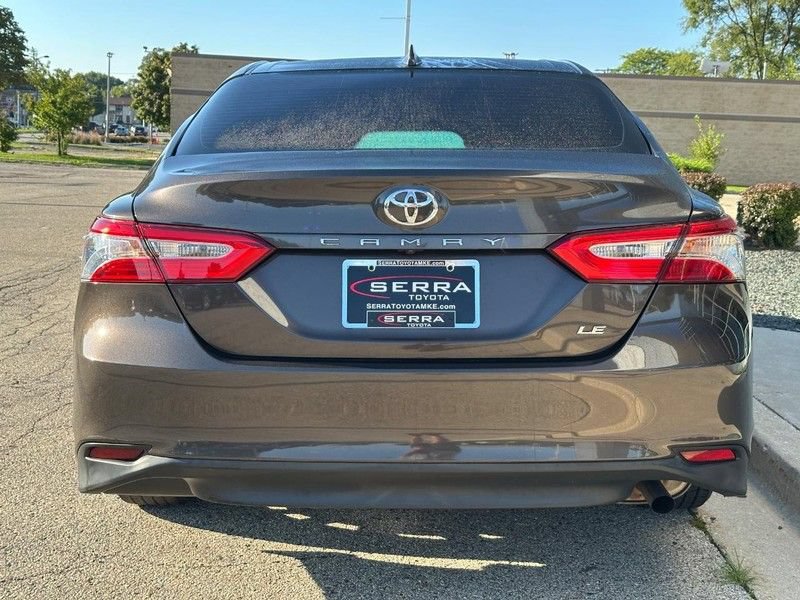 Used 2019 Toyota Camry LE w/ Convenience Package FWD image 5