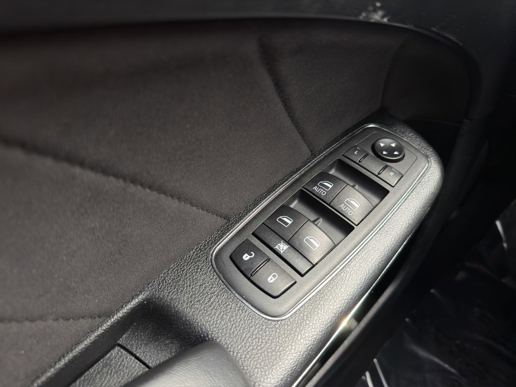 Used 2020 Dodge Charger SRT Hellcat w/ Harman/Kardon Audio Group RWD image 11