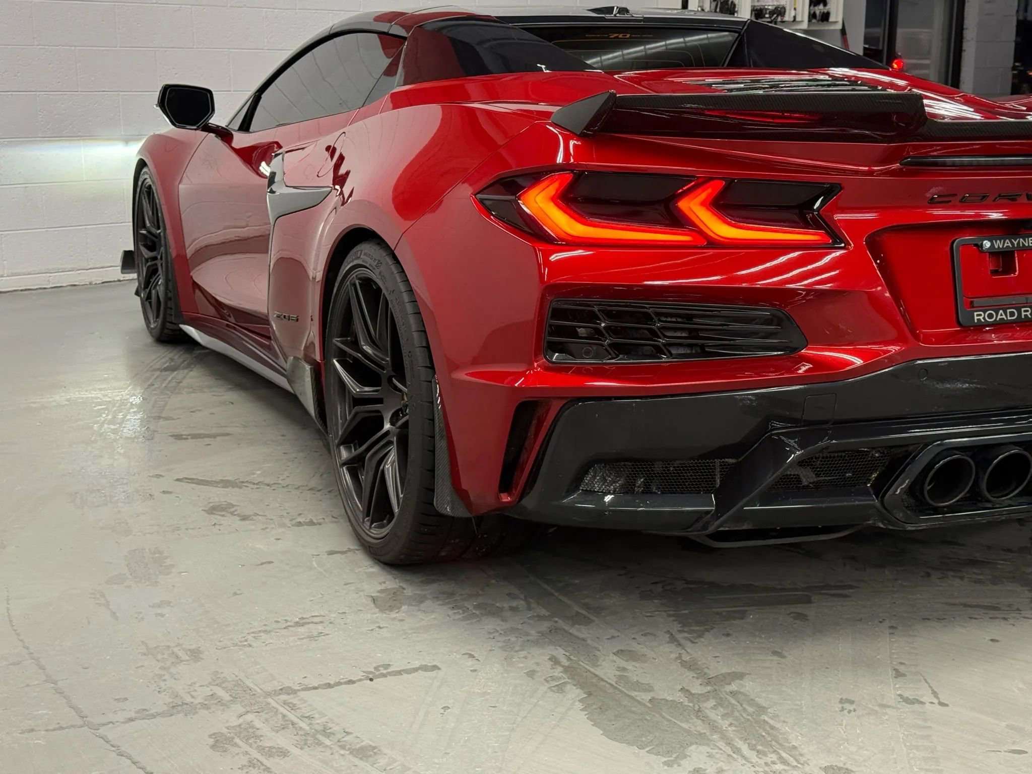 Used 2023 Chevrolet Corvette Z06 w/ Stealth Interior Trim Package image 22