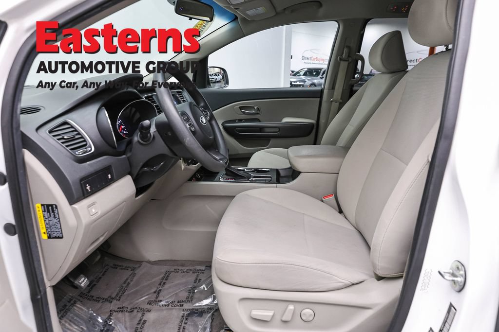 Used 2020 Kia Sedona LX FWD image 13