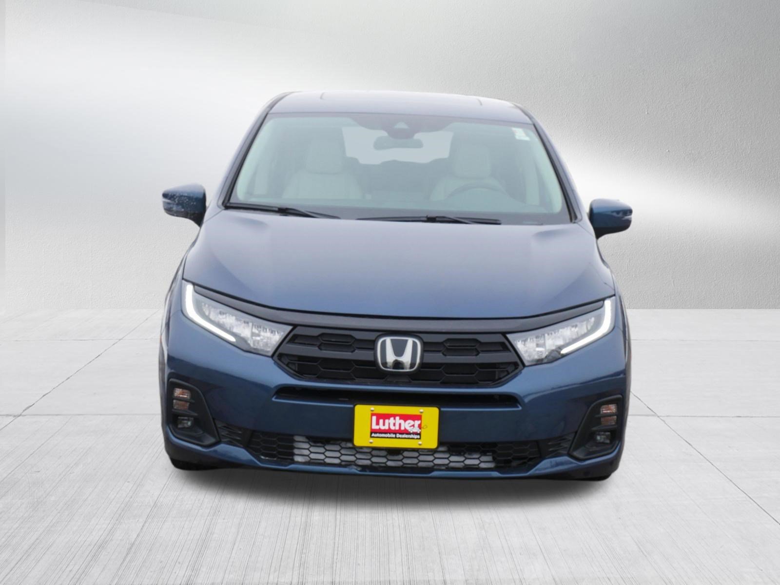 Certified 2026 Honda Odyssey Touring image 2