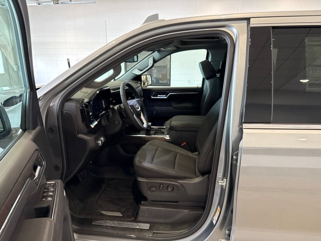 New 2026 GMC Sierra 1500 SLT w/ SLT Premium Plus Package AWD/4WD image 24
