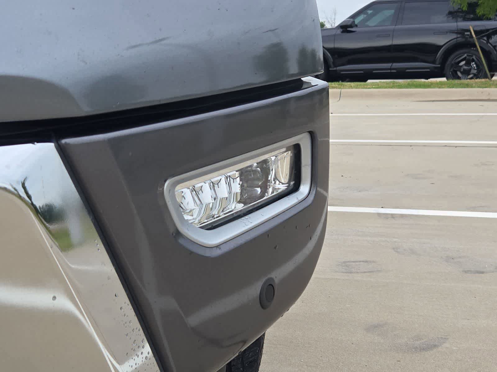 Used 2021 Nissan Titan Platinum Reserve AWD/4WD image 10
