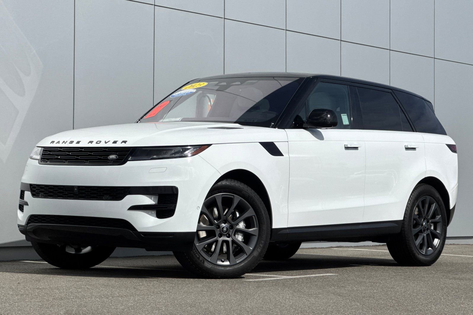 Certified 2023 Land Rover Range Rover Sport SE image 1