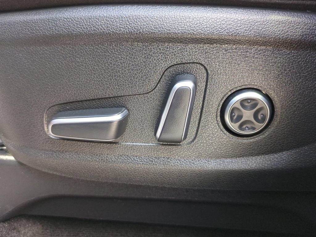 Used 2024 Hyundai Palisade SEL FWD image 16
