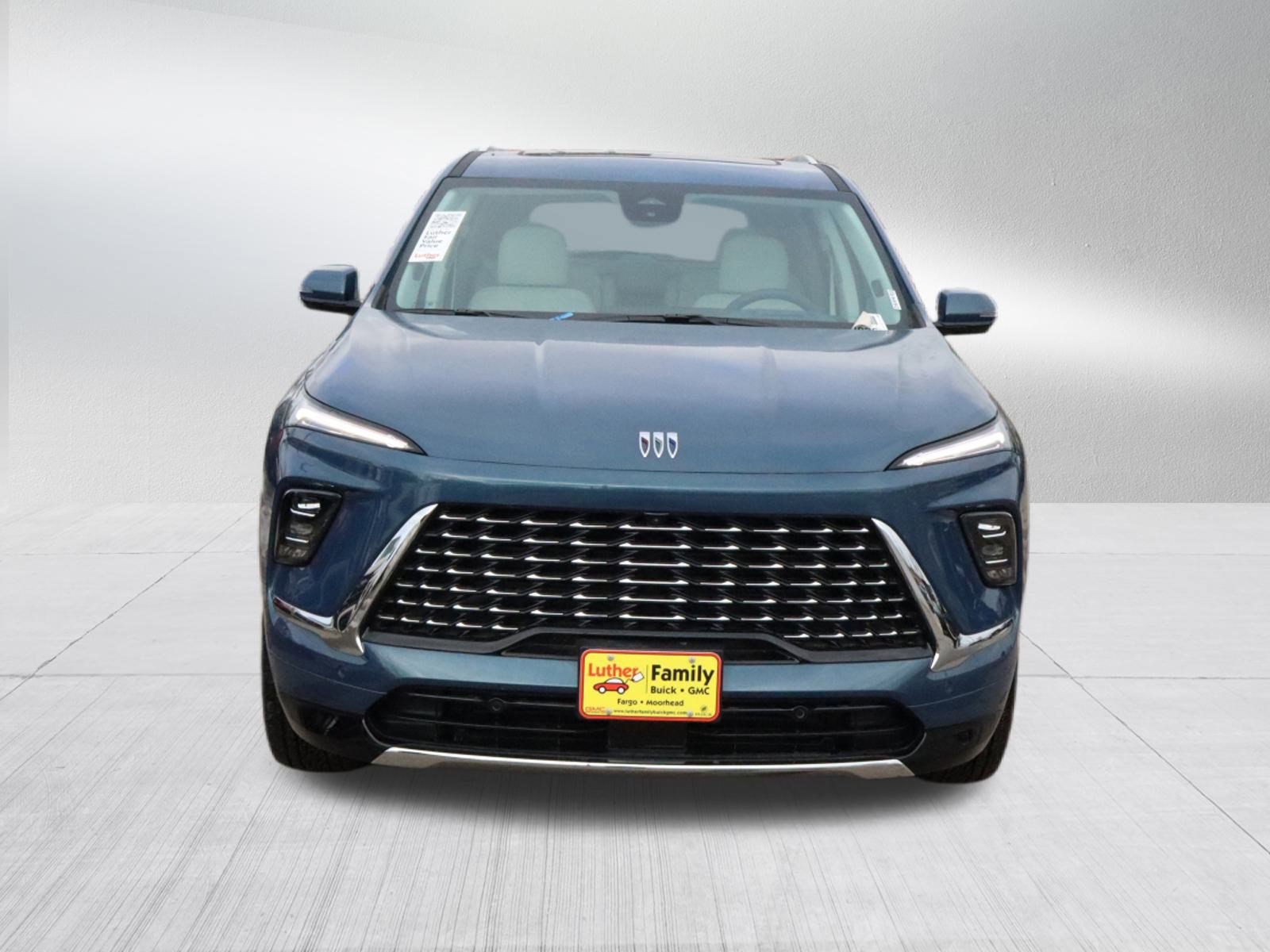 New 2026 Buick Enclave Avenir w/ Super Cruise Package image 2