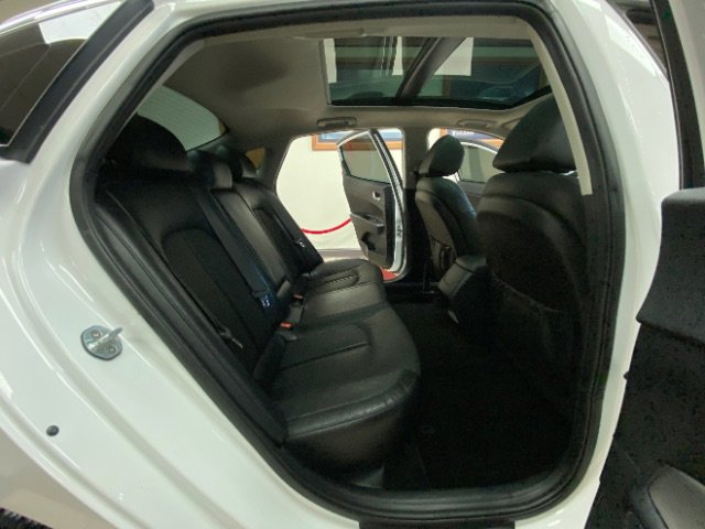 Used 2020 Kia Optima SE image 16