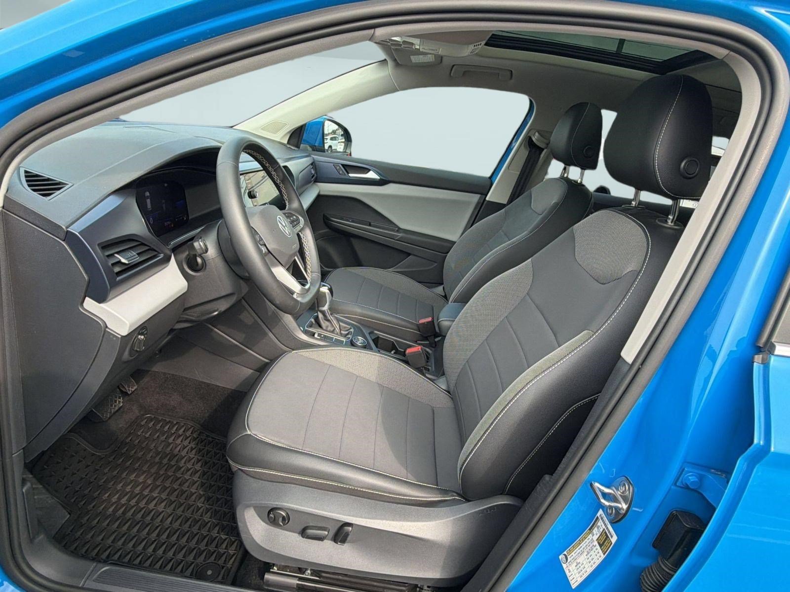 Certified 2022 Volkswagen Taos SE FWD image 5