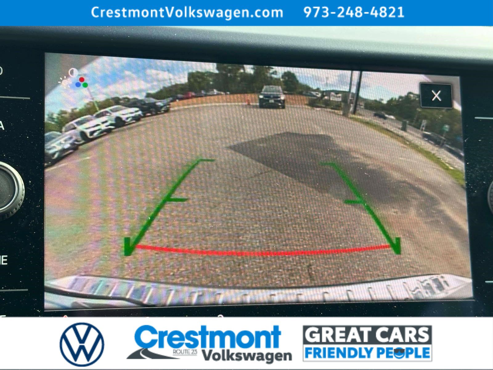 Certified 2022 Volkswagen Taos SE w/ Panoramic Sunroof Package image 25