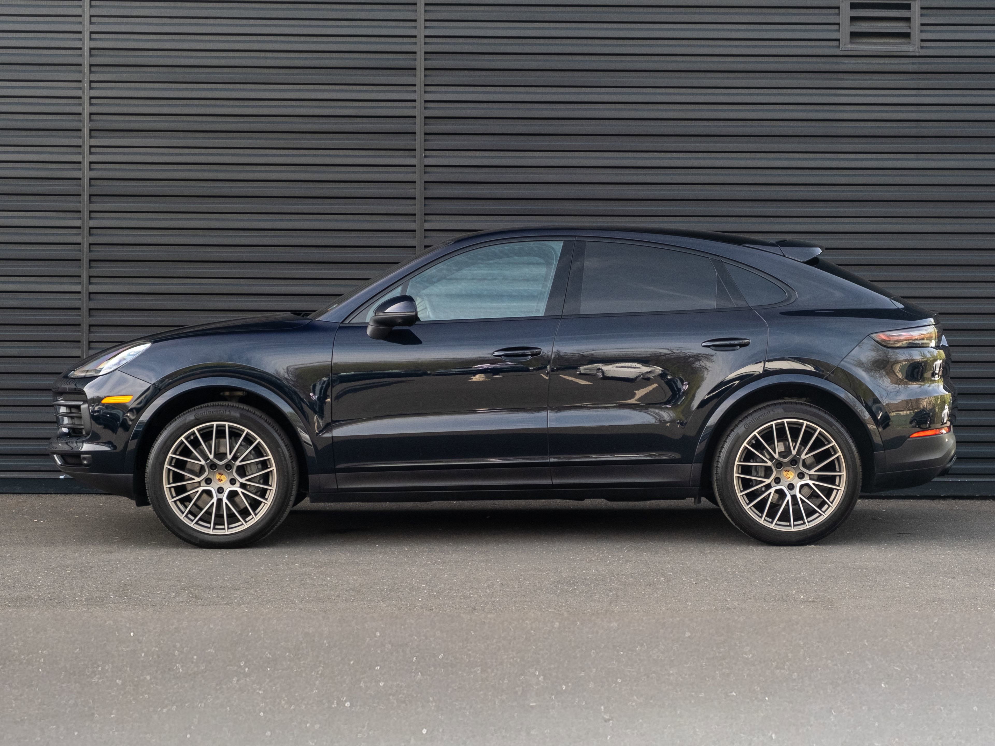 Certified 2023 Porsche Cayenne S image 2