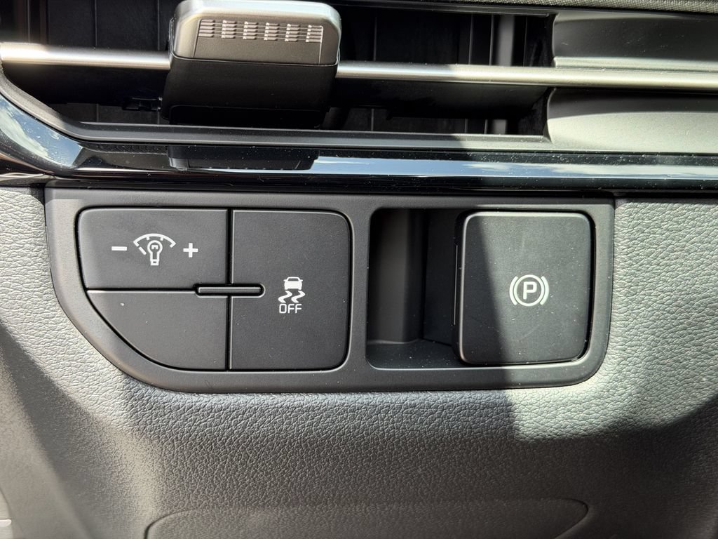 New 2027 Kia Sportage LX w/ LX Convenience Package FWD image 19