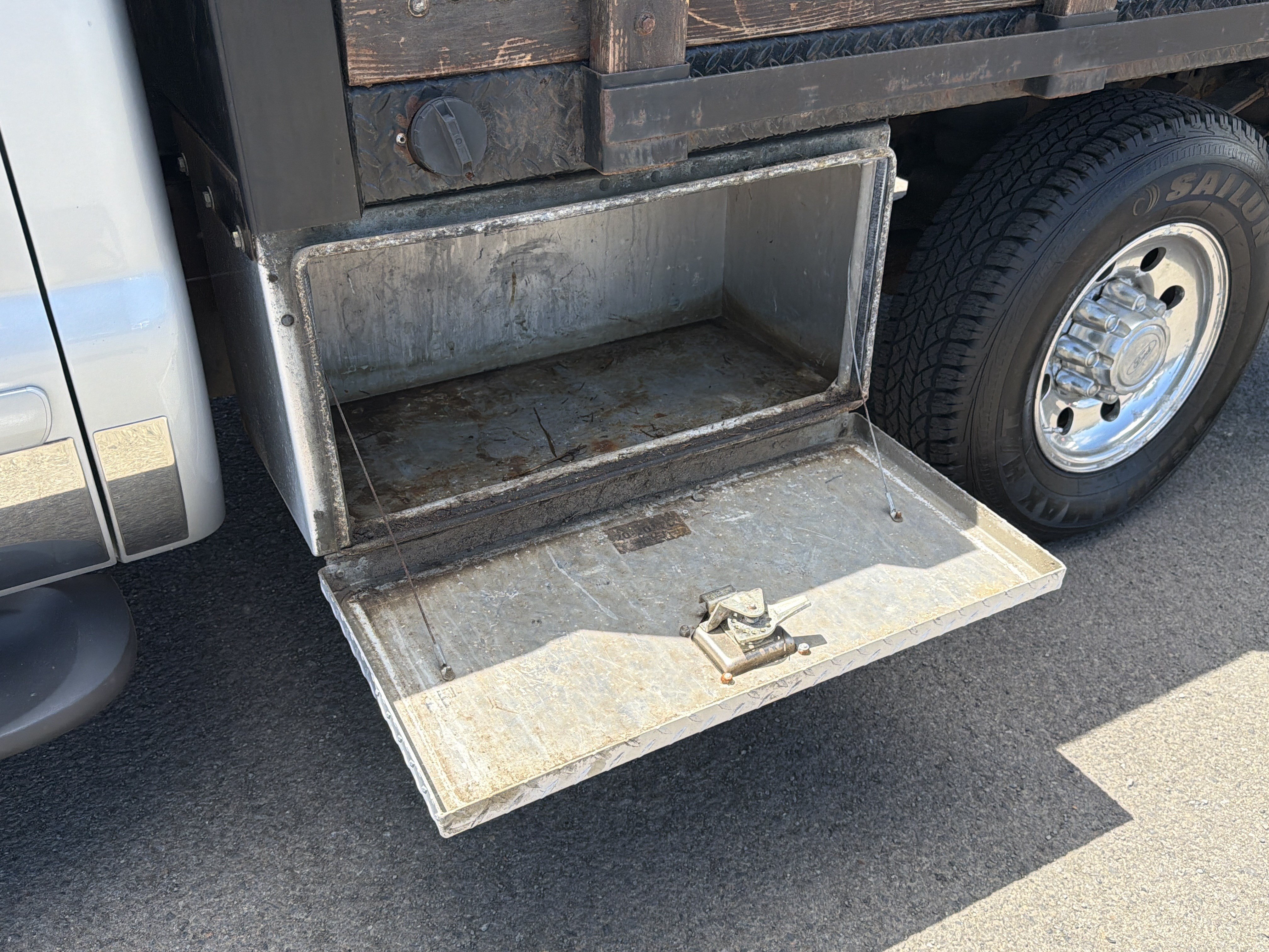 Used 2001 Ford F250 XLT RWD image 6