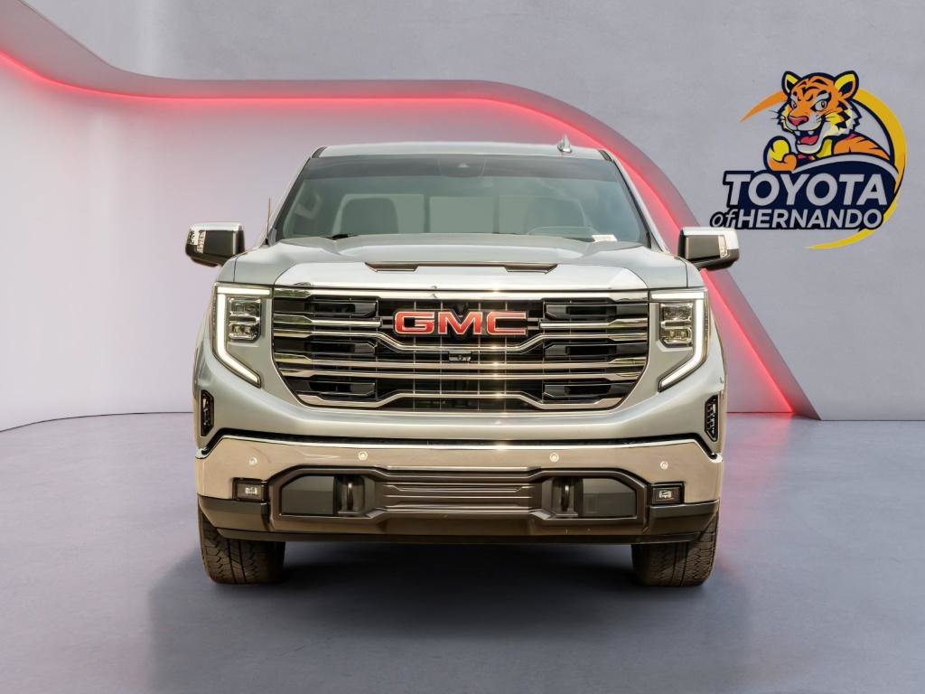 Used 2024 GMC Sierra 1500 SLT AWD/4WD image 2