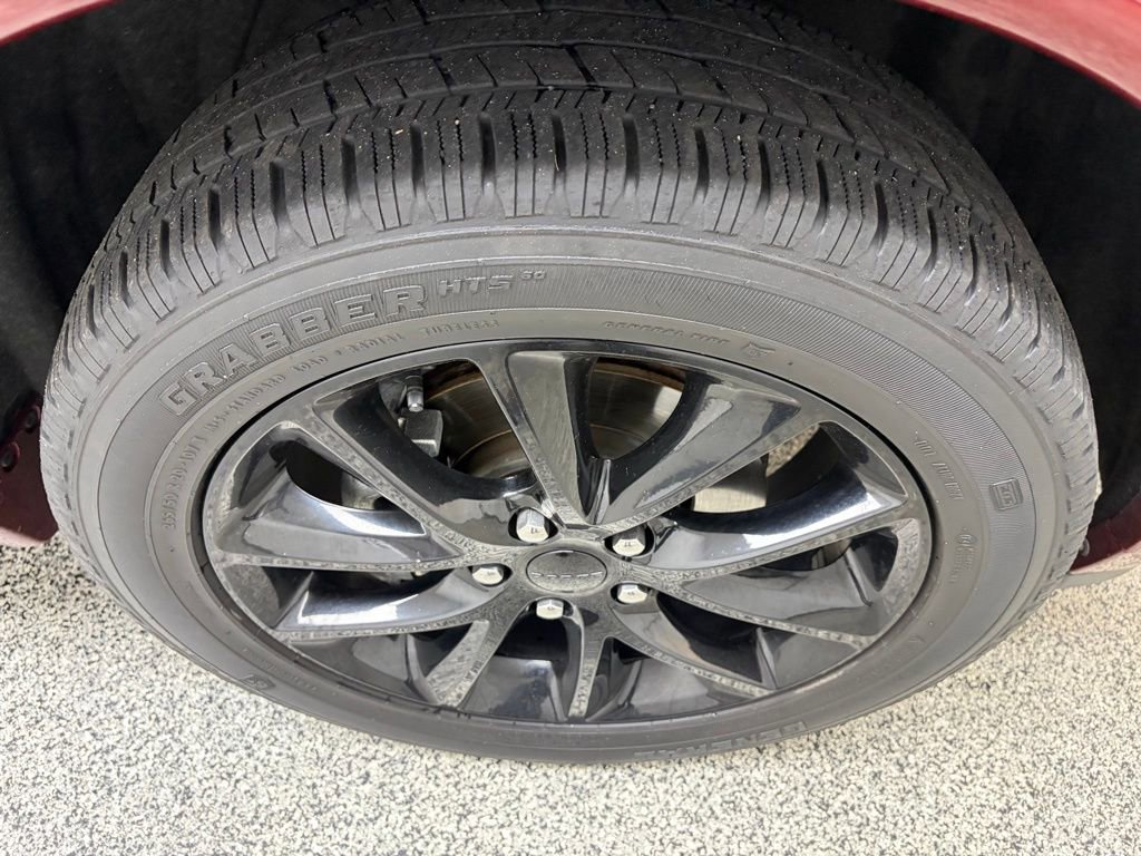 Used 2018 Dodge Durango GT w/ Blacktop Package AWD/4WD image 9