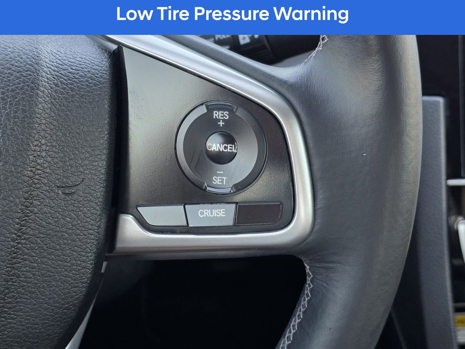 Used 2018 Honda Civic EX-L image 27