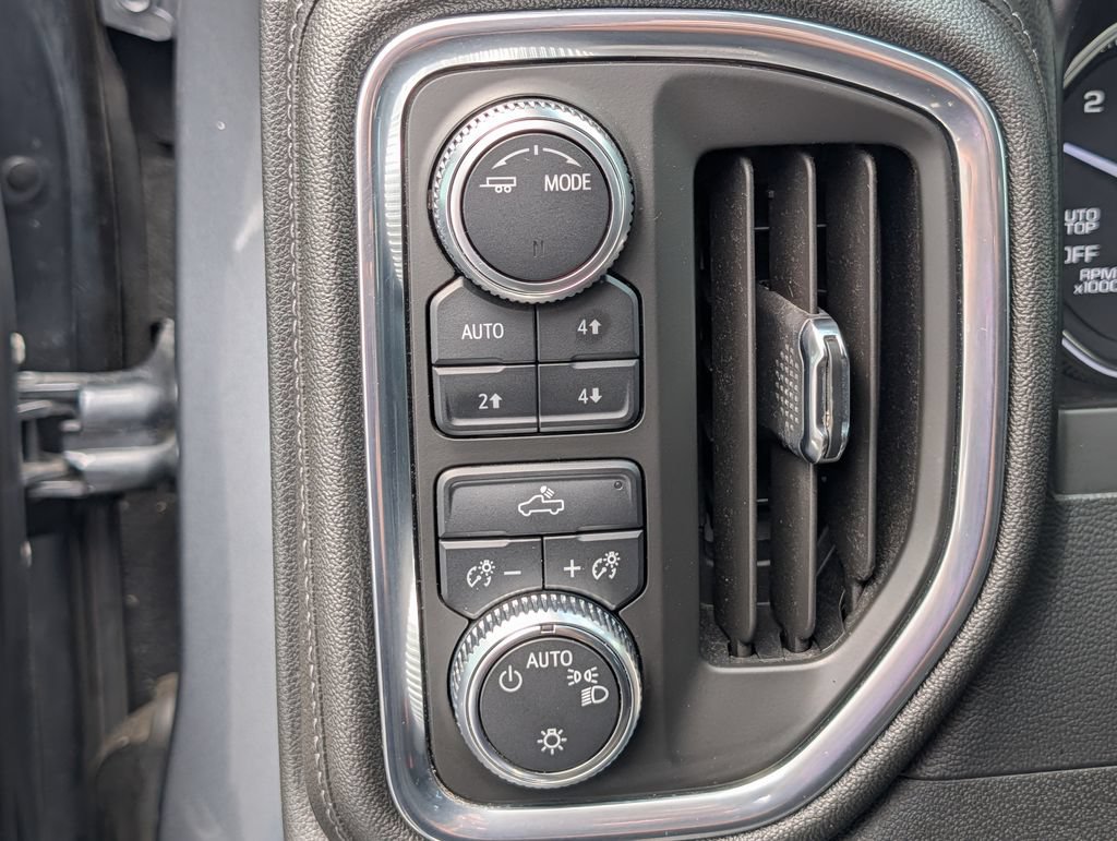Used 2020 GMC Sierra 1500 SLE w/ X31 Off-Road Package AWD/4WD image 12