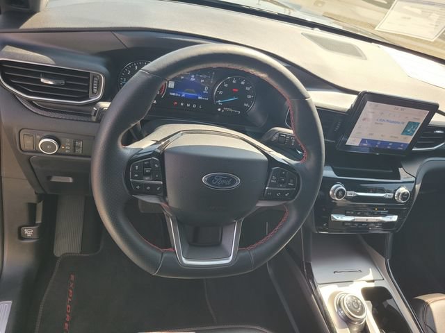 Certified 2024 Ford Explorer ST-Line w/ Class IV Trailer Tow Package AWD/4WD image 30
