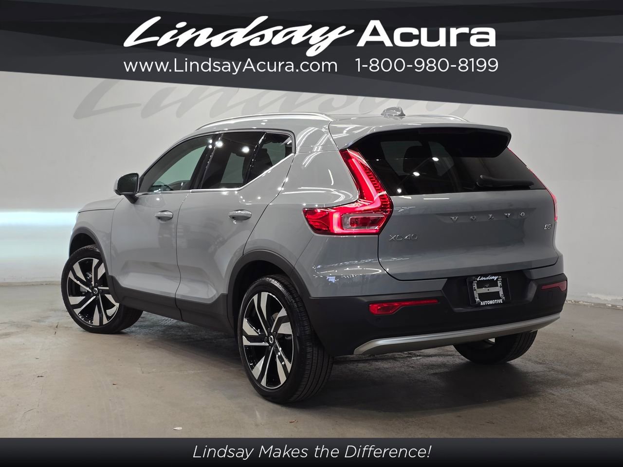 Used 2024 Volvo XC40 B5 Ultimate image 4