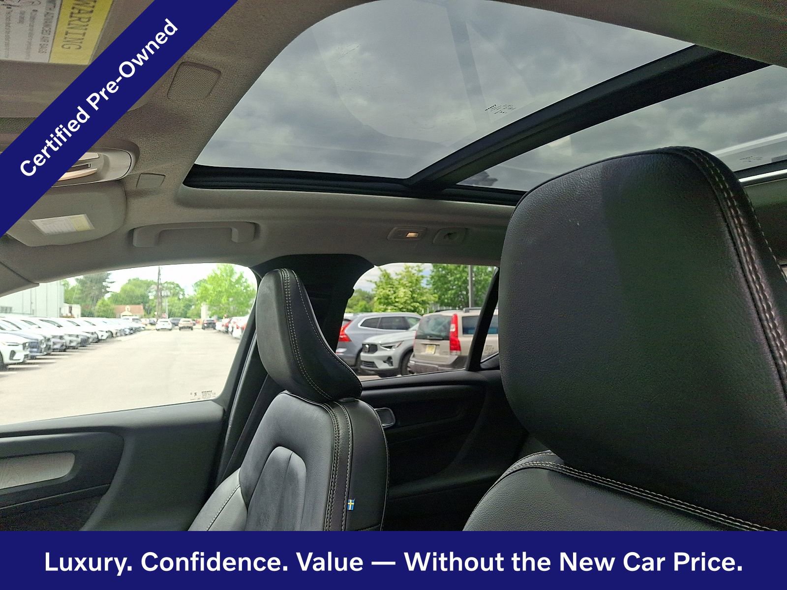 Certified 2023 Volvo XC40 B5 Plus w/ Driver Assist Package AWD/4WD image 15