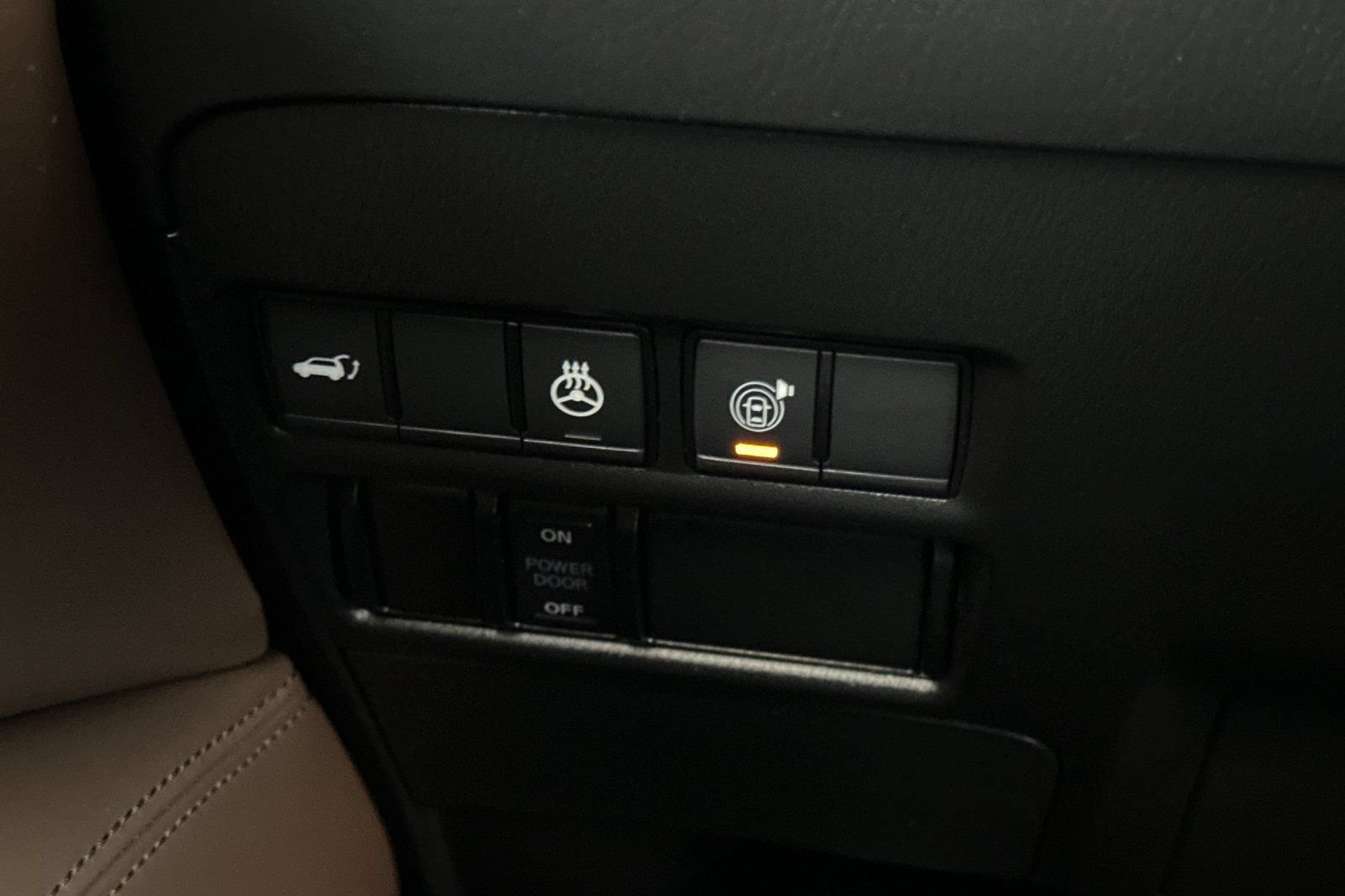 Used 2023 Nissan Armada Platinum w/ Captain's Chairs Package AWD/4WD image 38