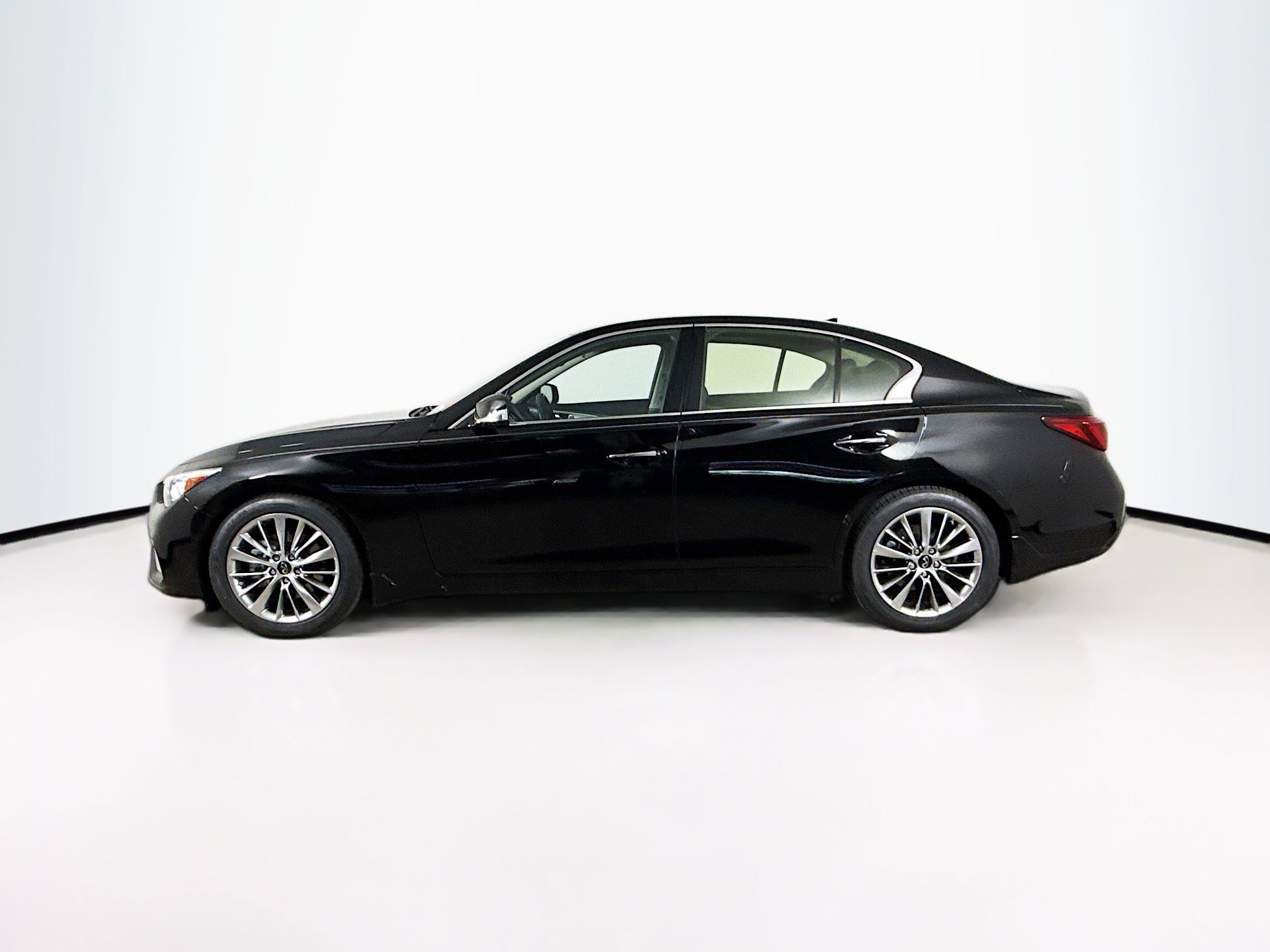 Used 2023 INFINITI Q50 Luxe w/ Cargo Package AWD/4WD image 7