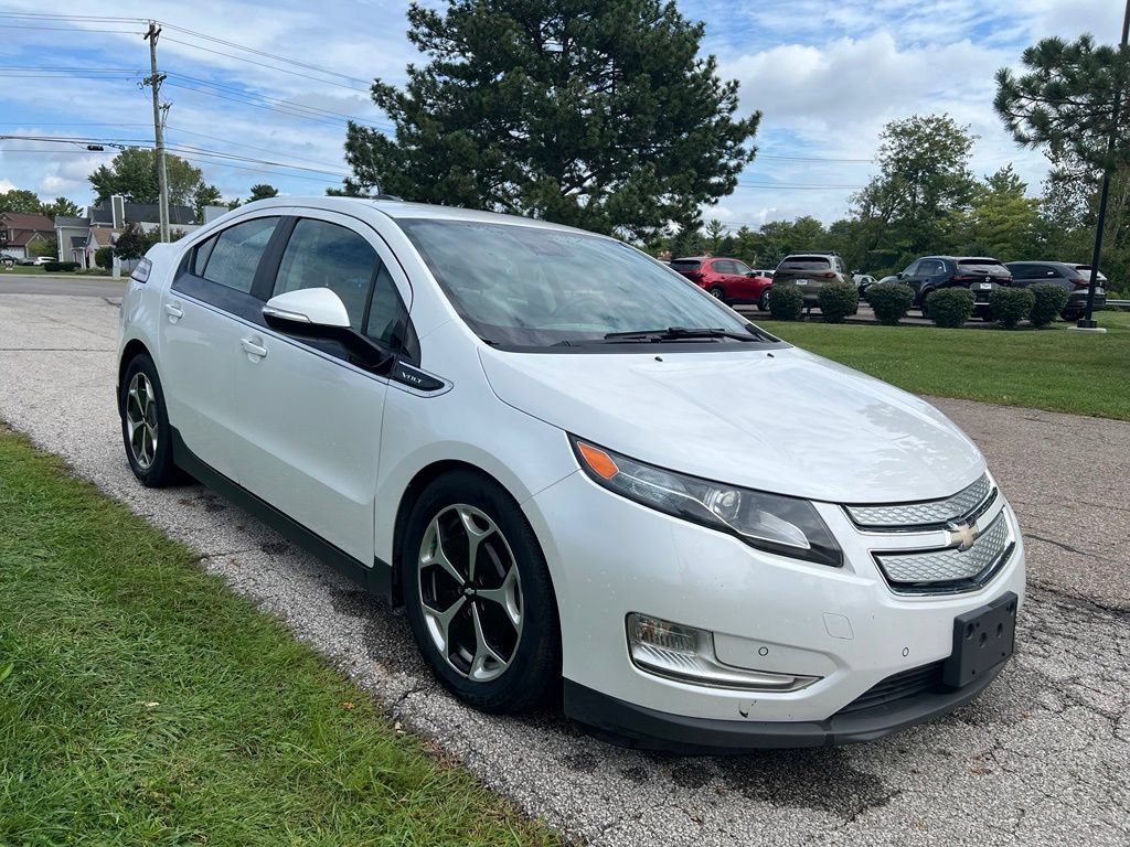 Used 2015 Chevrolet Volt Premium w/ Premium Trim Package FWD image 7