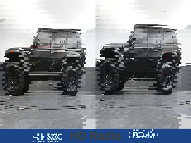 Used 2024 Jeep Wrangler Unlimited Rubicon w/ Technology Group image 31