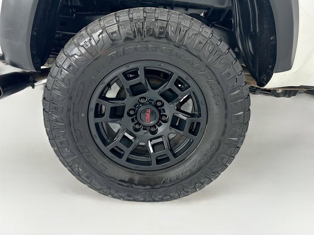 Used 2023 Toyota Tacoma TRD Off-Road AWD/4WD image 31