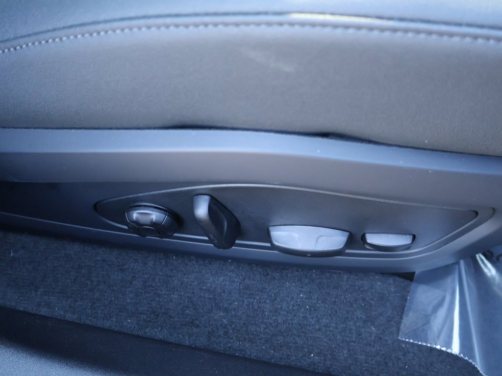 Used 2023 Audi e-tron GT Premium Plus image 33