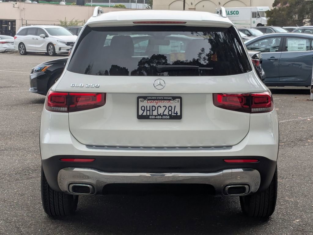 Used 2023 Mercedes-Benz GLB 250 image 6