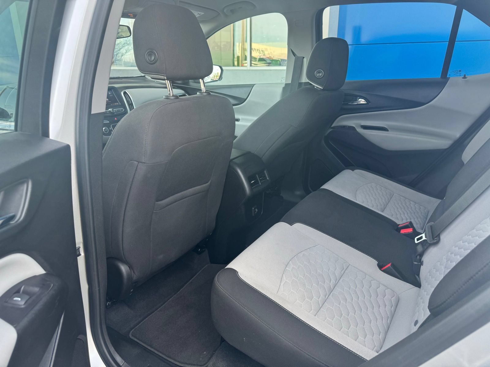 Used 2020 Chevrolet Equinox LT AWD/4WD image 26