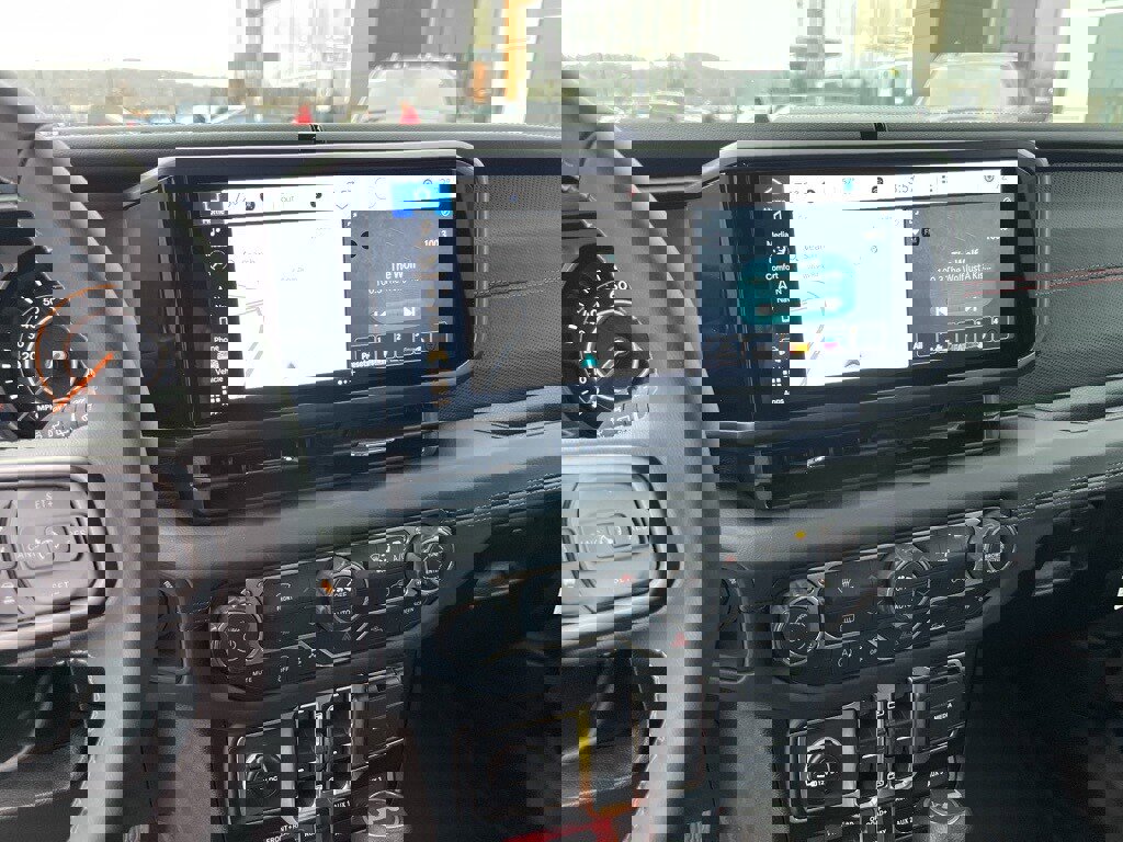 New 2026 Jeep Wrangler Unlimited Rubicon w/ Technology Group image 9