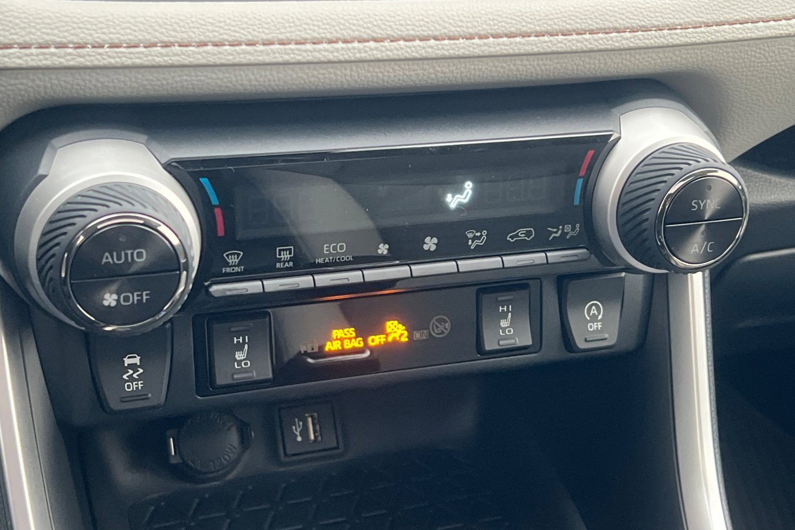 New 2025 Toyota RAV4 XLE Premium w/ Weather Package image 17