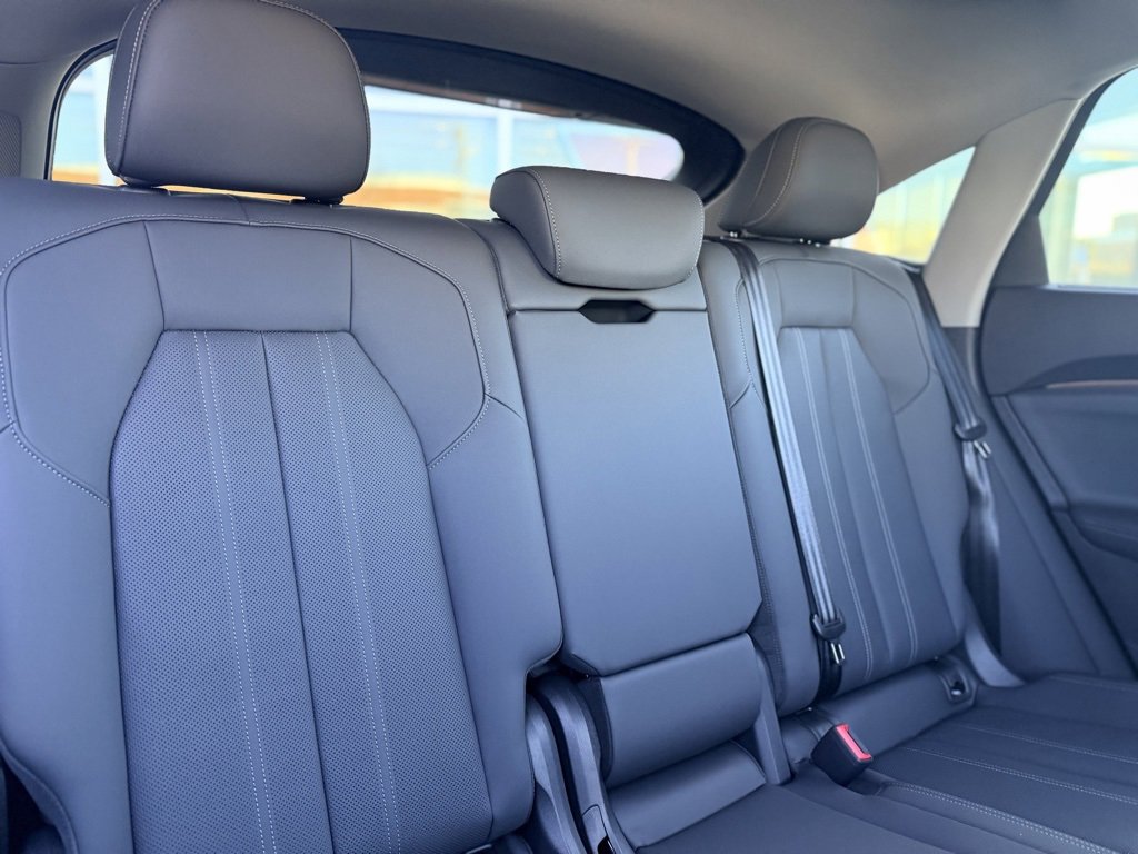 Used 2025 Audi Q5 Premium Plus w/ Premium Plus image 19