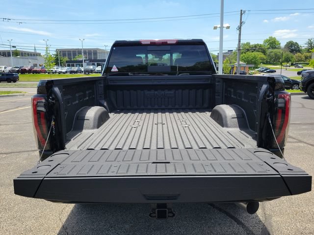 New 2026 GMC Sierra 2500 AT4 w/ AT4 Premium Plus Package AWD/4WD image 8