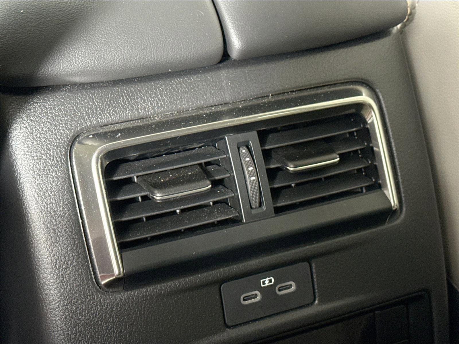 Certified 2025 MAZDA CX-70 3.3 Turbo w/ Premium Package image 39